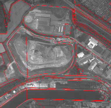 ...изображения с векторными данными (CAD-моделью карты местности)